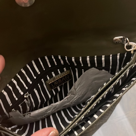 Envelope purse with chain. - Picture 7 of 9